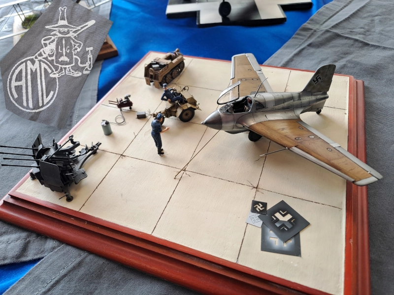 Me 163 Komet - AMC 