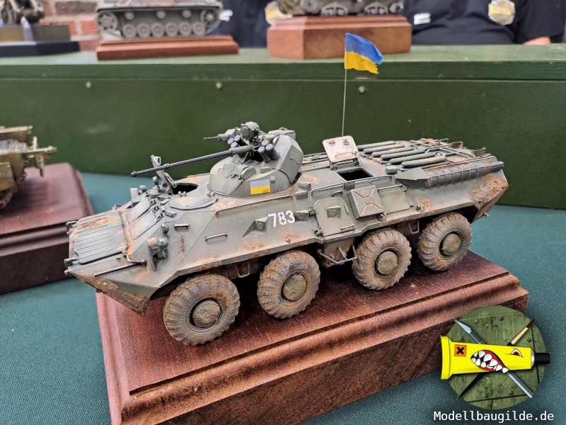 BTR-80 APC - Modellbaugilde.de