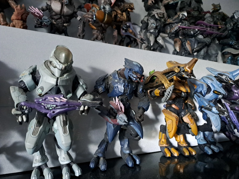 MacFarlane Halo Elites
