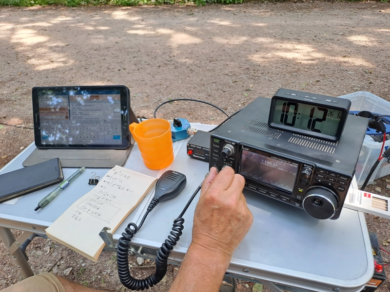 ICOM 7300